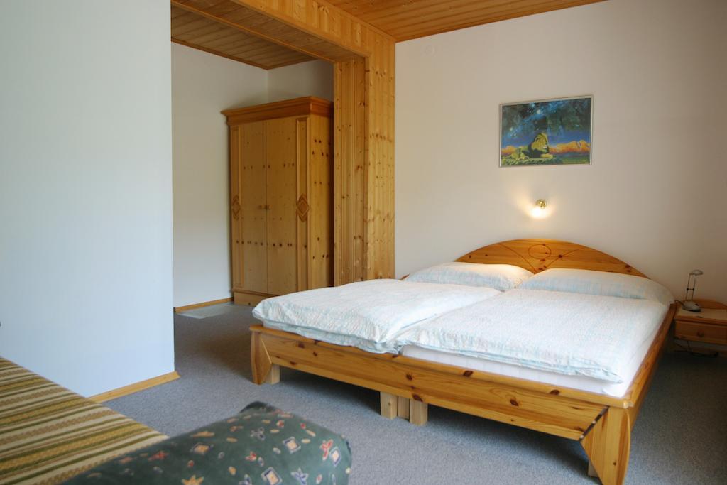 Gasthaus Pension Zur Nixe Steinbach am Attersee Room photo